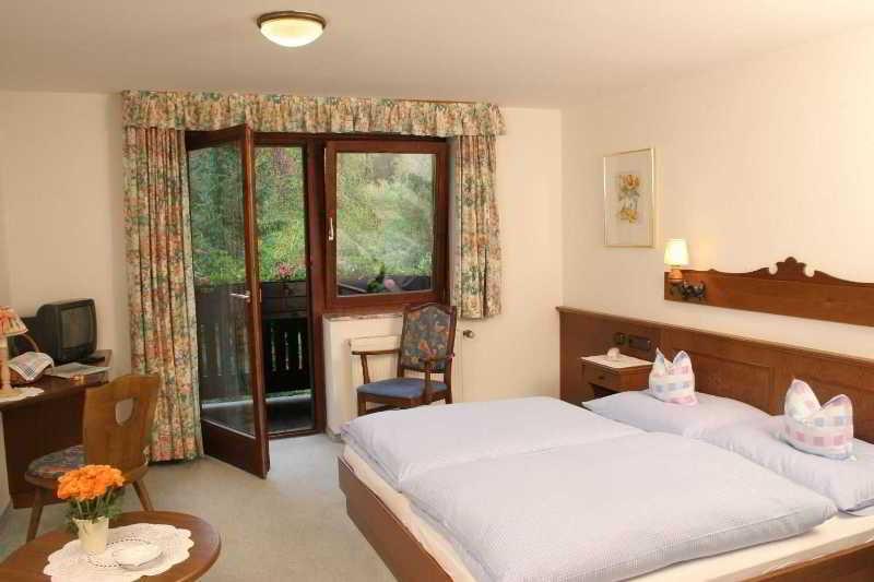 Pension Pinzgauer Hof Maria Alm am Steinernen Meer Luaran gambar